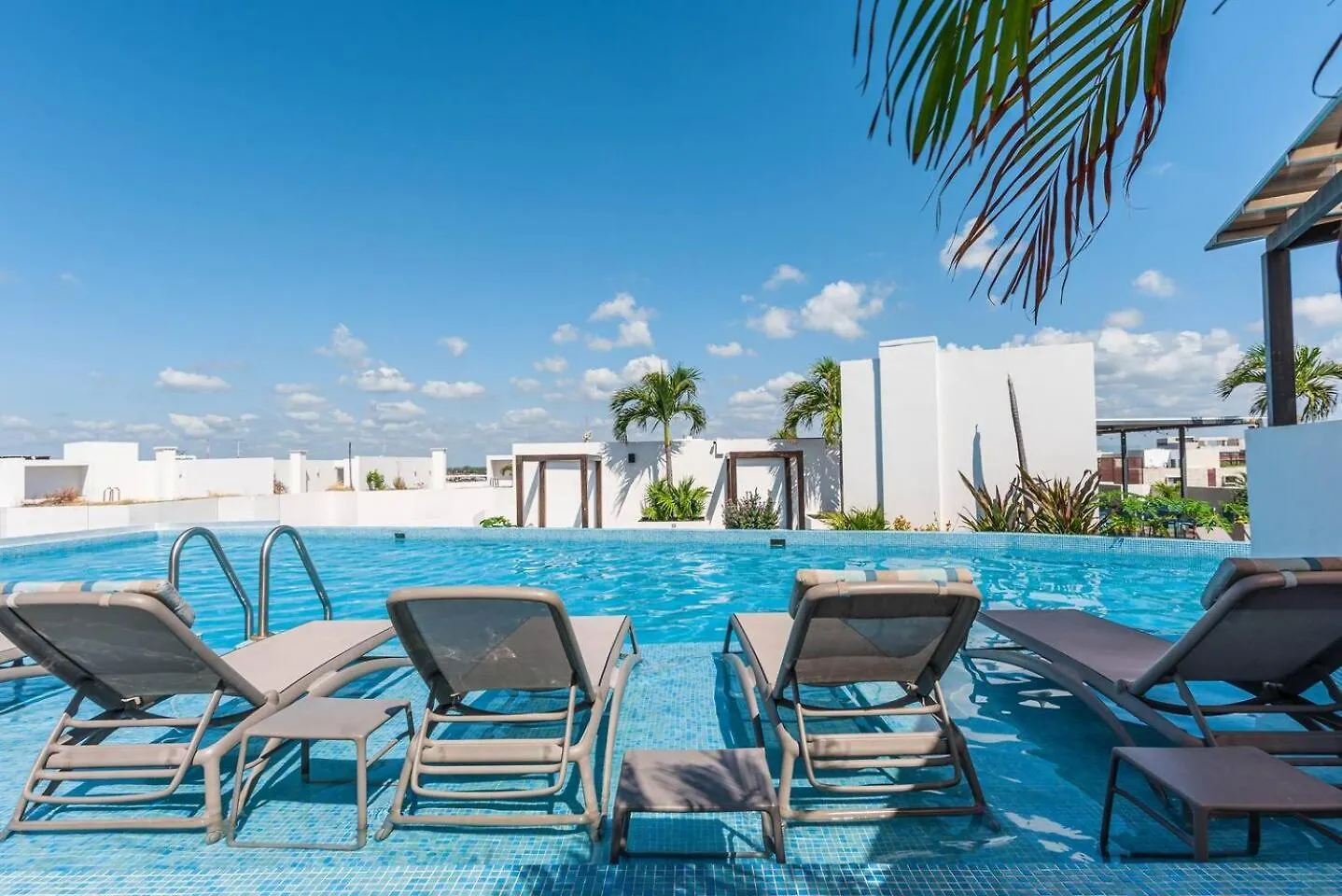 Spacious Retreat For 10 People Playa del Carmen Mexico