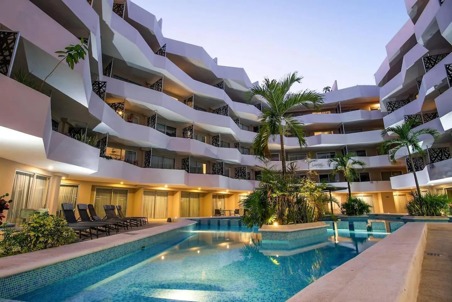 Spacious Retreat For 10 People Playa del Carmen